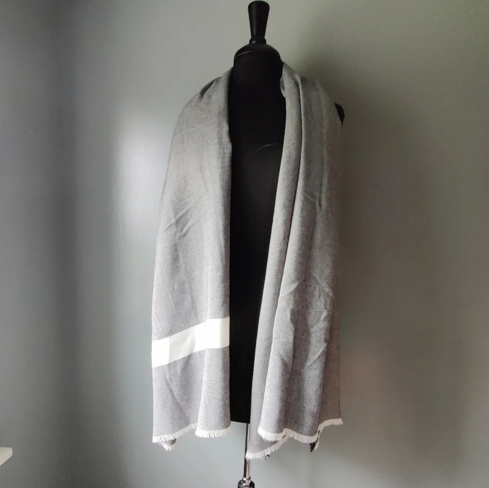Calvin Klein Scarf - Picture 1 of 3
